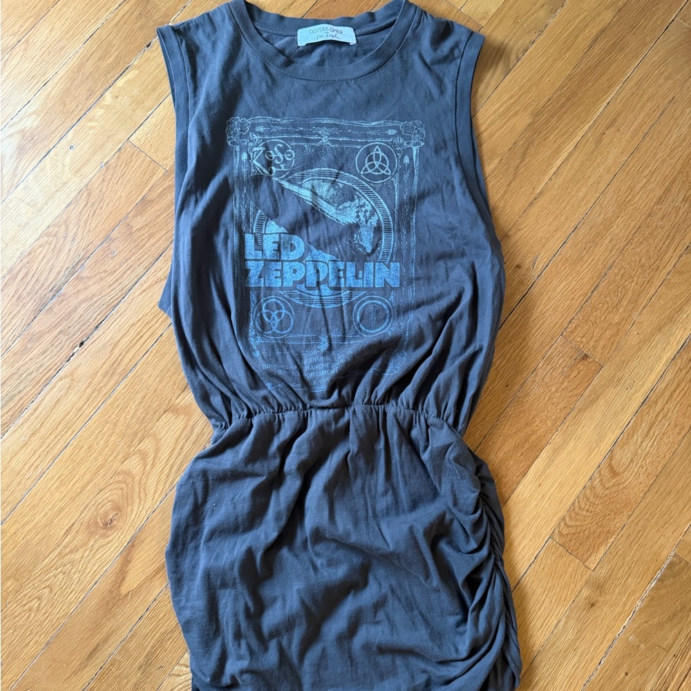 Charcoal Graphic Sleeveless dress - Picture 3 of 4